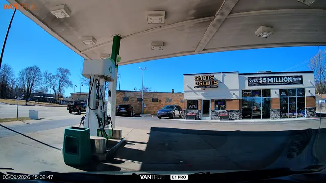 Dashcam and traffic 3
